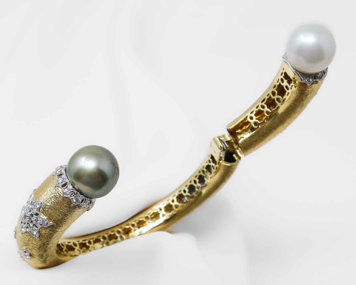 Vintage Bangle with Diamonds & Pearls