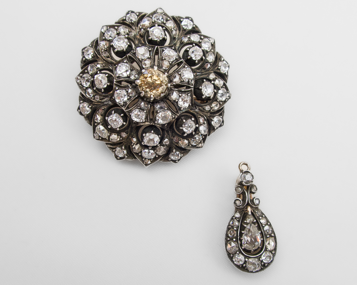 Victorian Diamond Brooch/Pendant