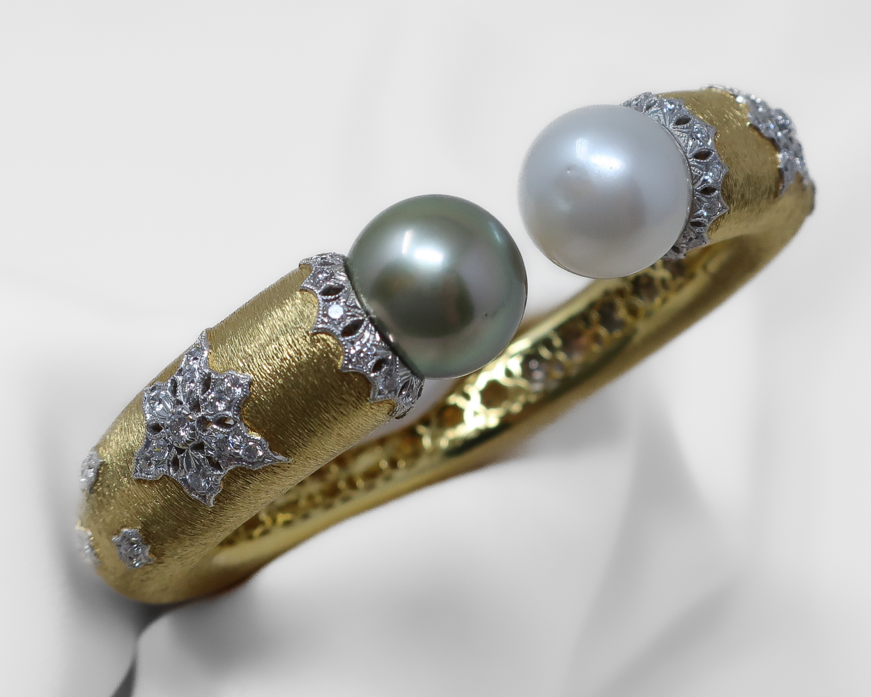 Vintage Bangle with Diamonds & Pearls