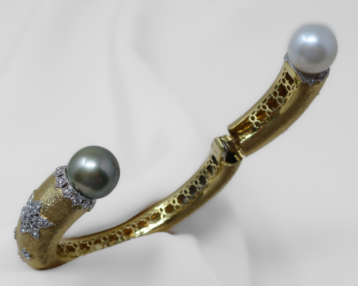 Vintage Bangle with Diamonds & Pearls