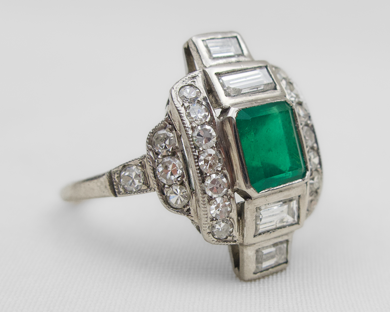 Art Deco North-South Diamond & Emerald Ring