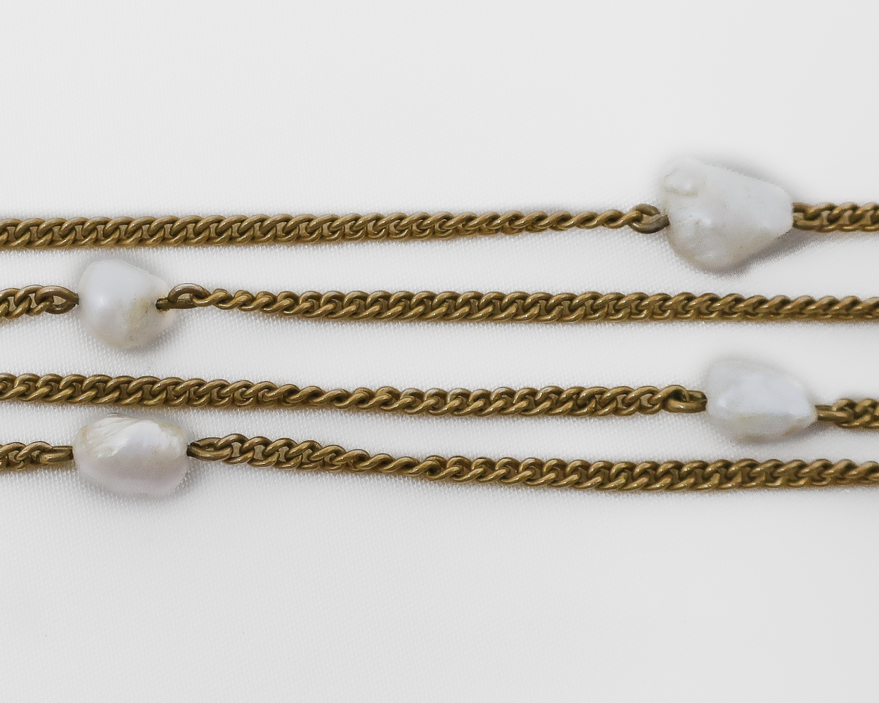 Victorian Gold Chain with Pearls