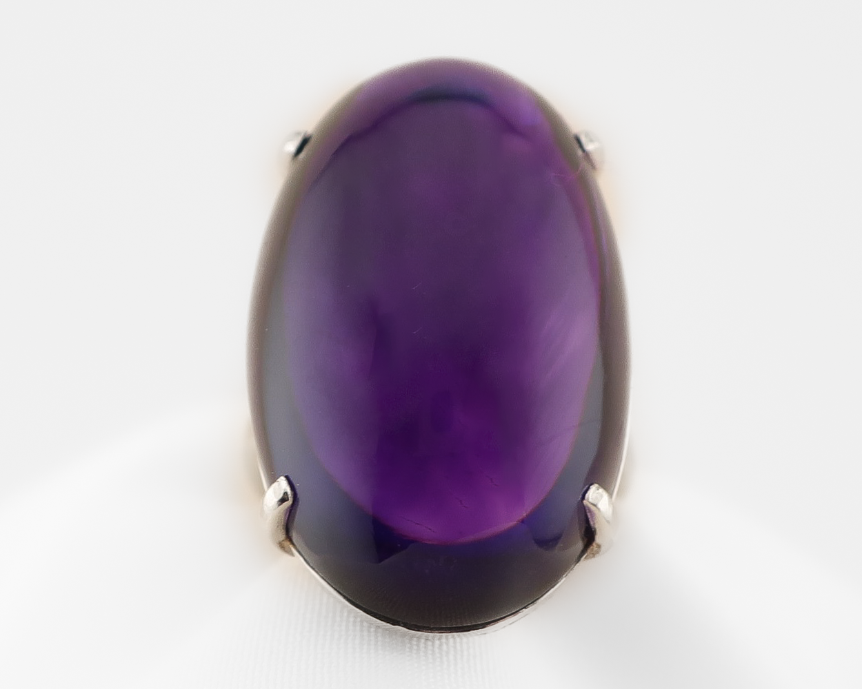 Art Deco Amethyst Cabochon Ring