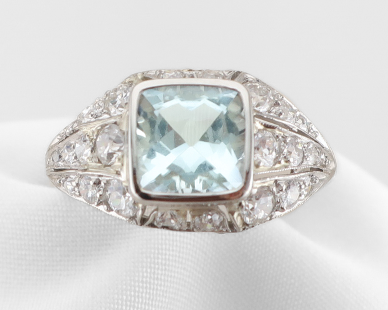 Art Deco Platinum Aquamarine Ring