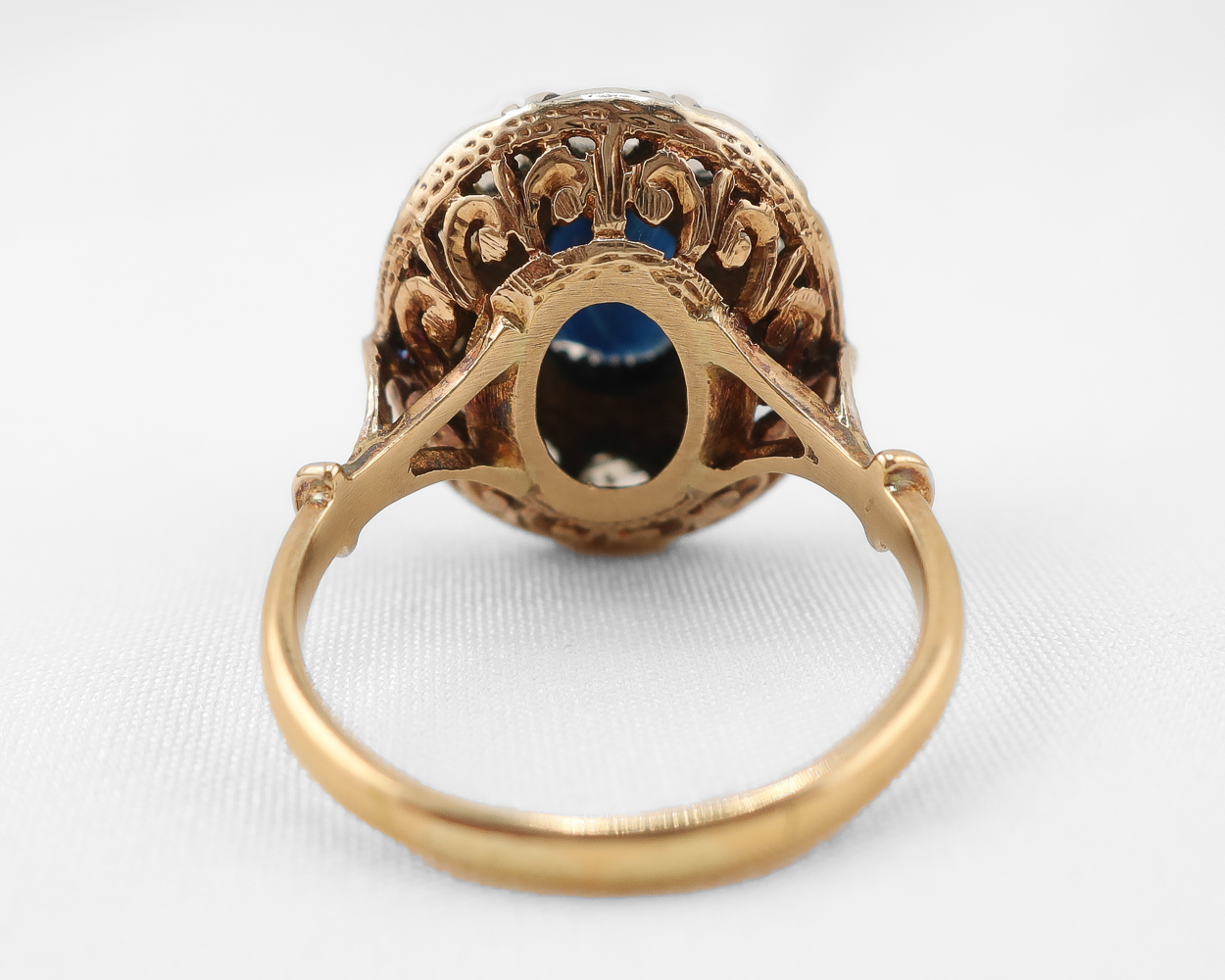 Art Deco Sapphire & Diamond Halo Ring