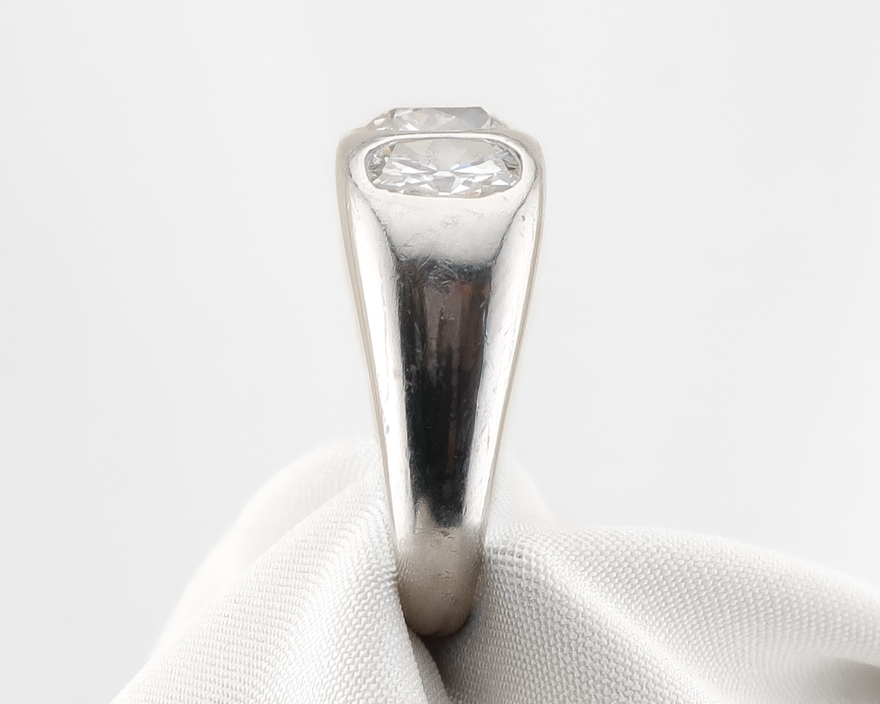 Art Deco Old Mine-Cut Diamond Band