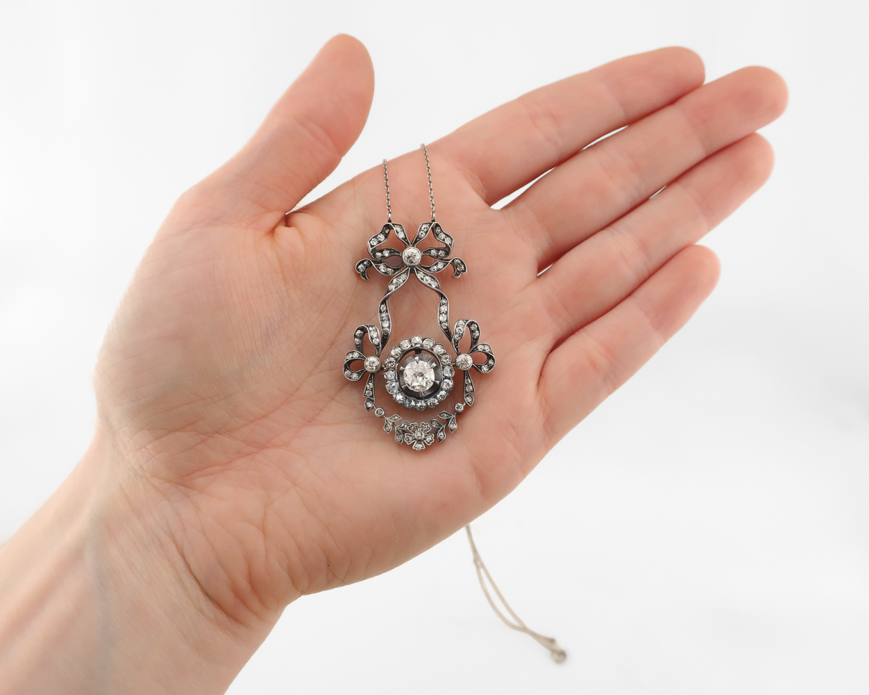 Late-Victorian Diamond Ribbon Pendant