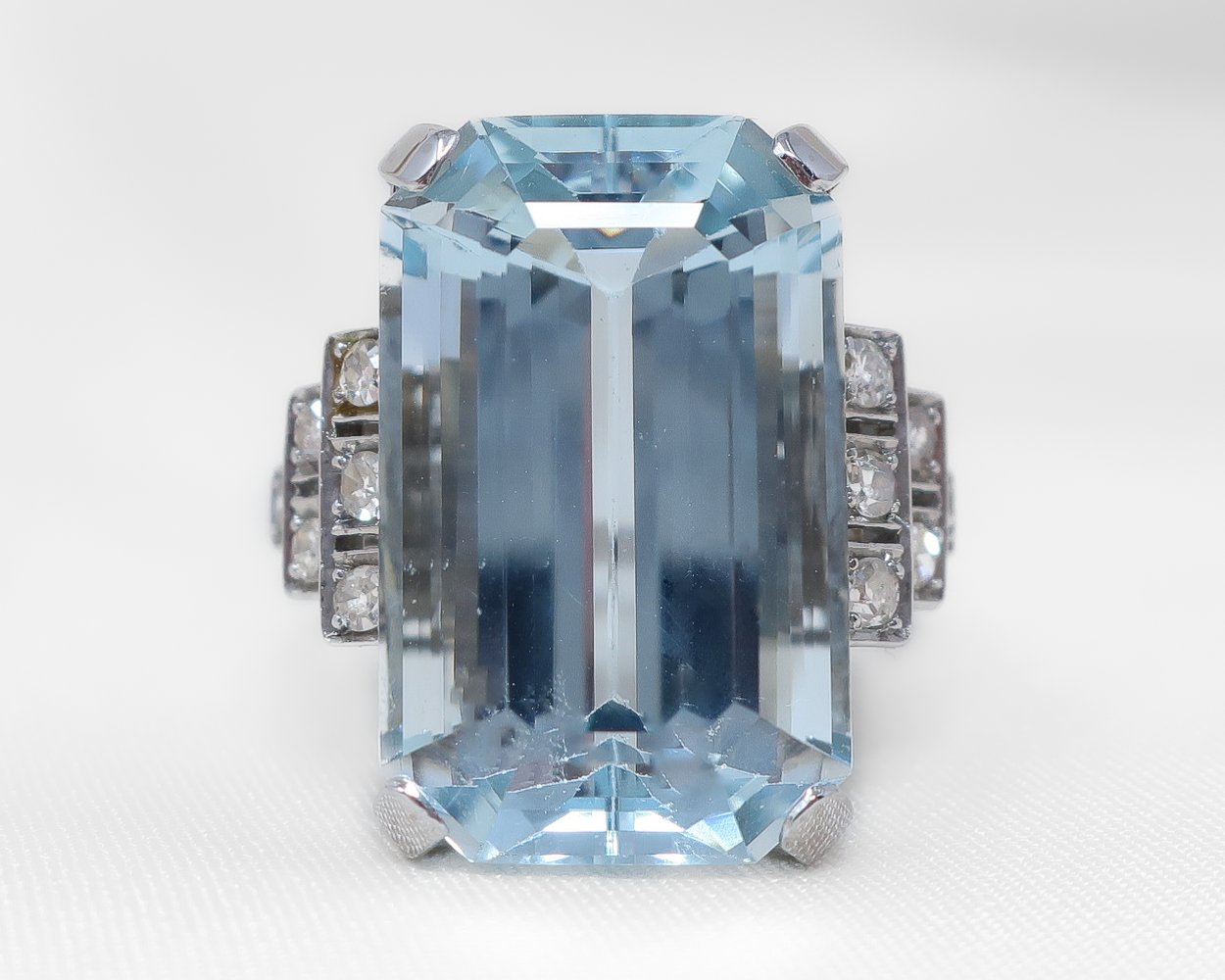 Midcentury 16.57-Carat Aquamarine Cocktail Ring