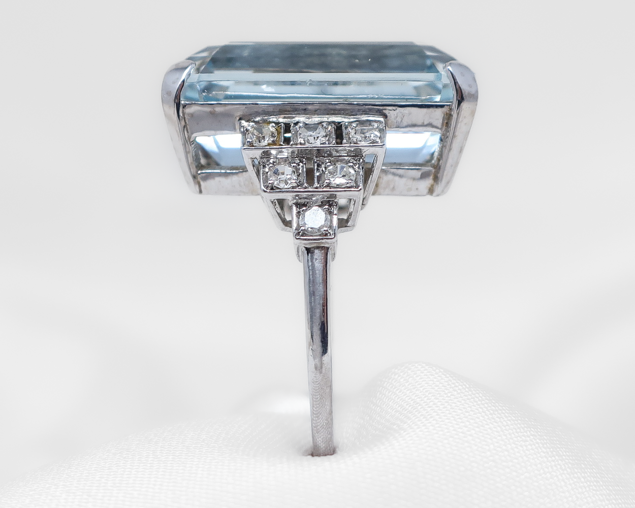 Midcentury 16.57-Carat Aquamarine Cocktail Ring