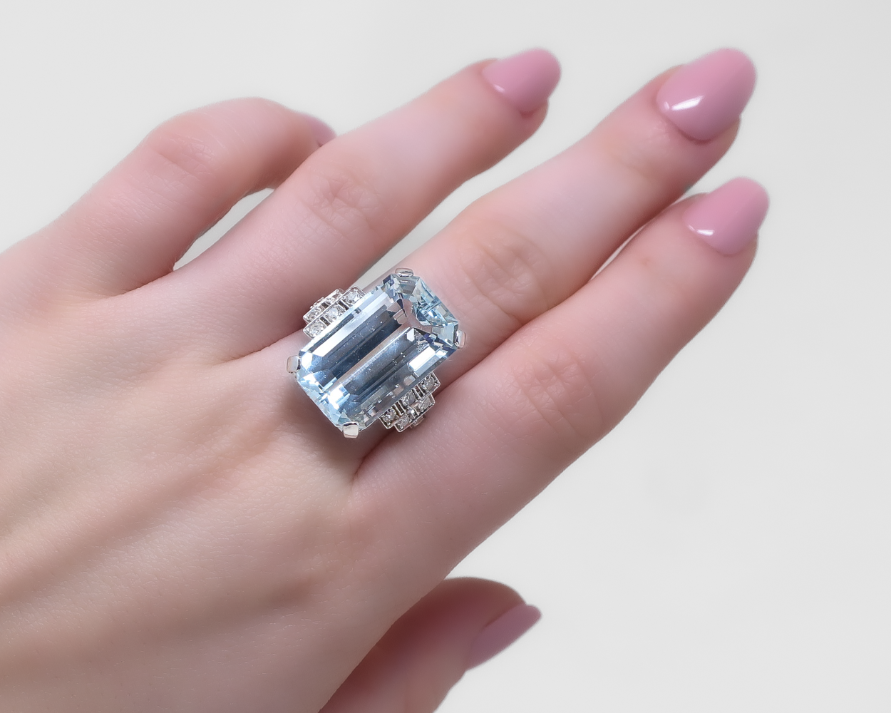 Midcentury 16.57-Carat Aquamarine Cocktail Ring