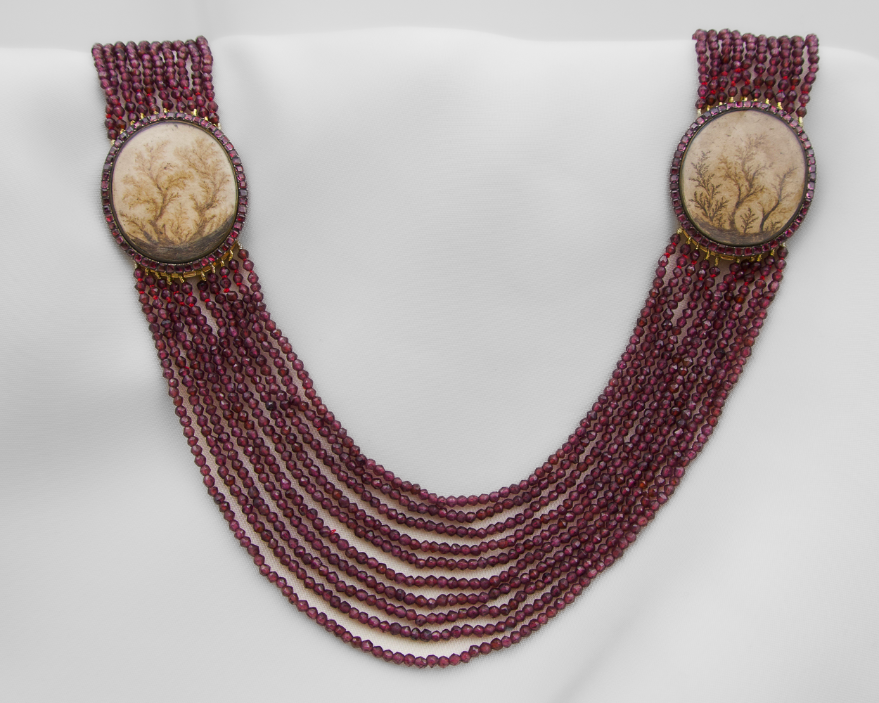 Early-Victorian Garnet Strand Hair Necklace