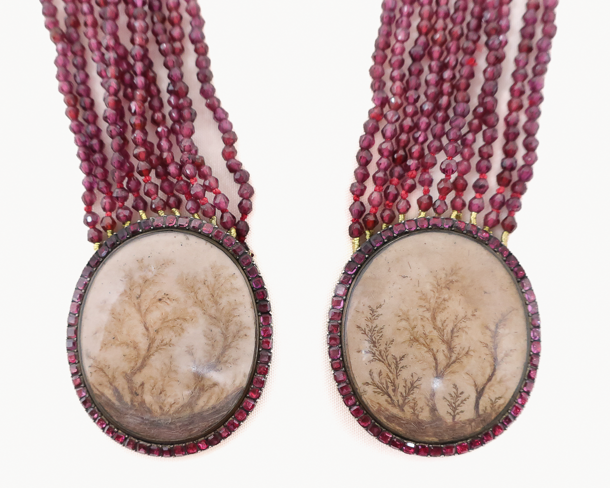 Early-Victorian Garnet Strand Hair Necklace