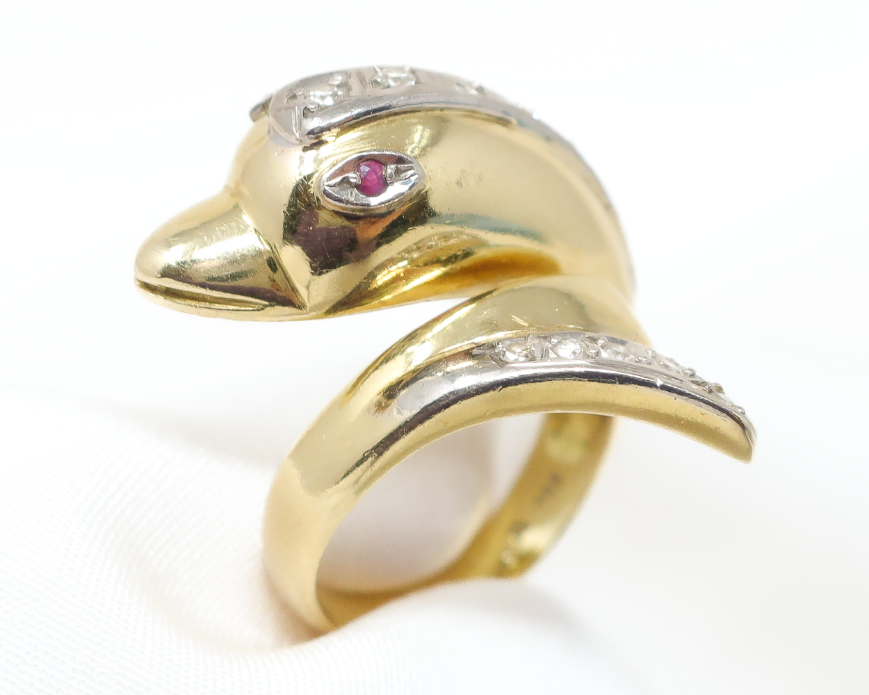 1970s Dolphin Ring