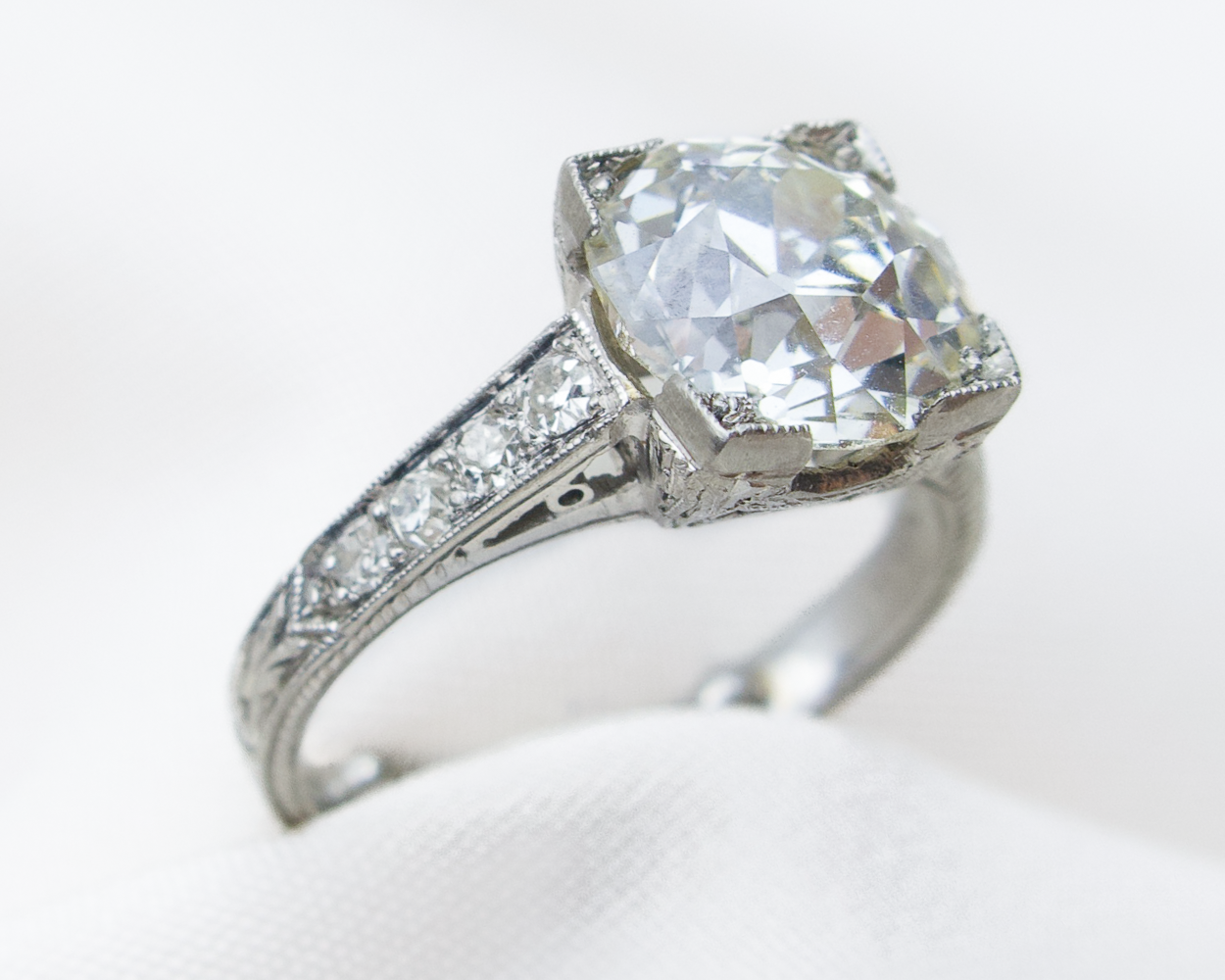 Art Deco 2.19-Carat Diamond Solitaire