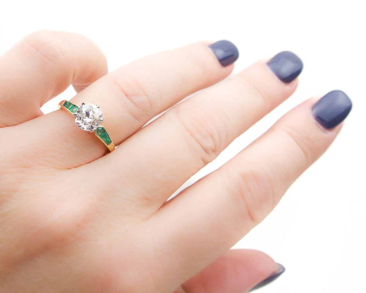 Art Deco 1.55-Carat Solitaire with Emeralds