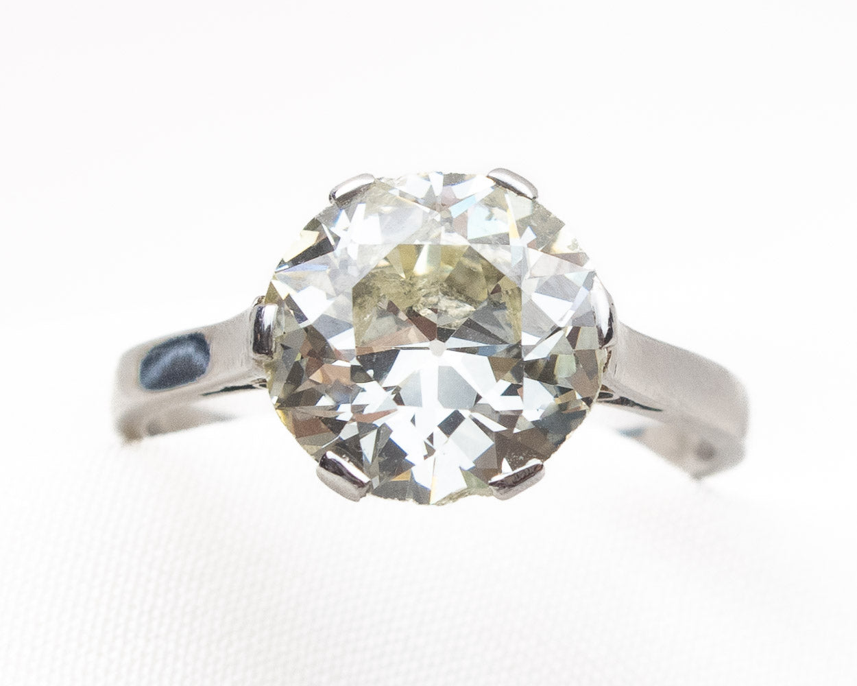 Art Deco 2.73-Carat Diamond Solitaire