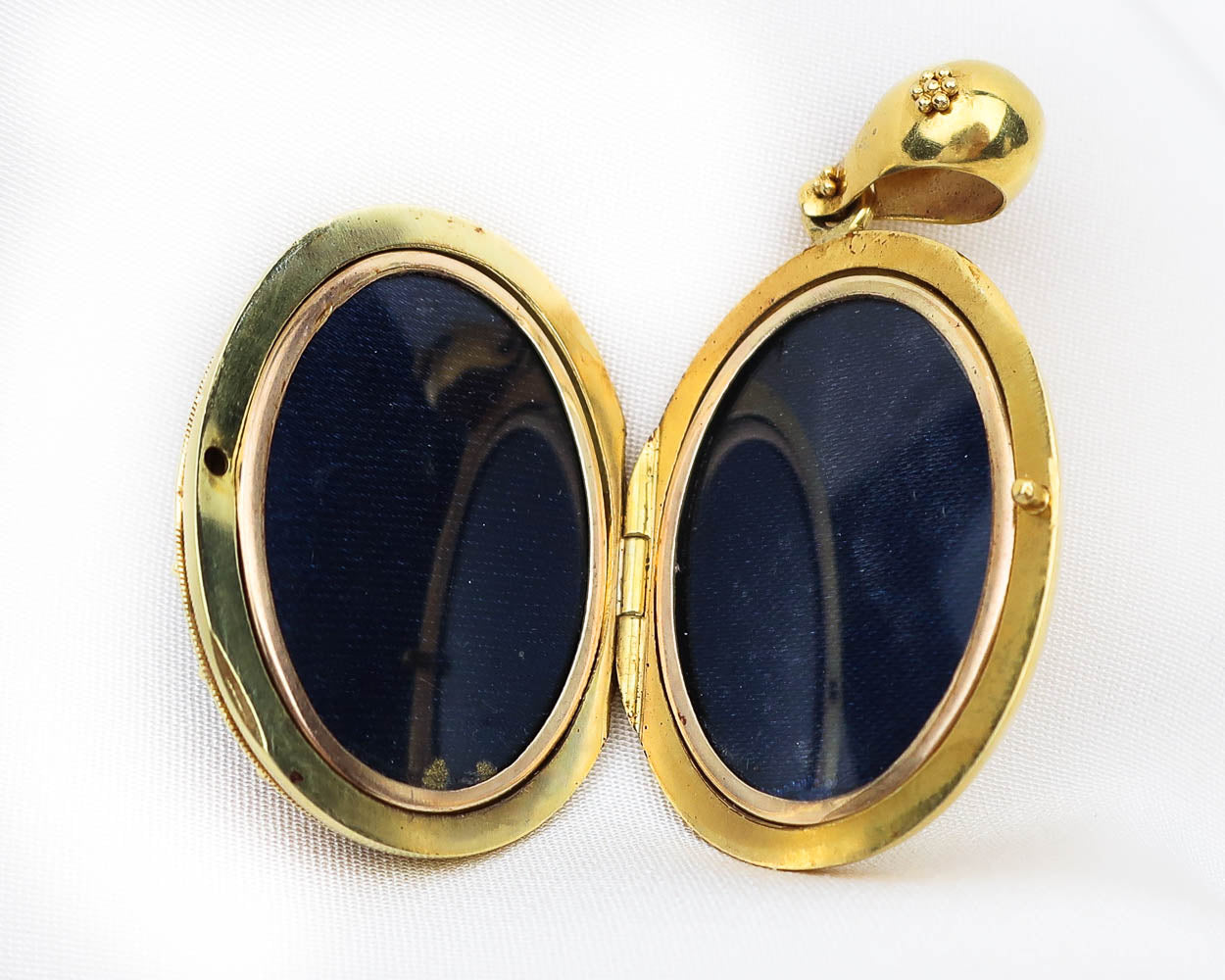 LAELIUS Antiques – Victorian Starburst Hidden Locket Bracelet