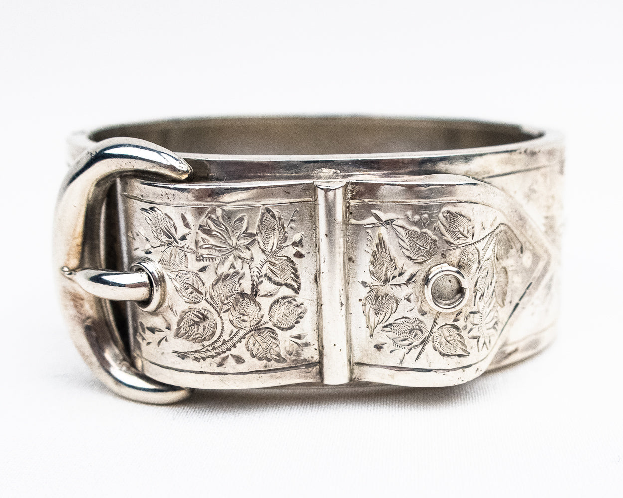 Victorian Silver Cuff In A Buckle Motif