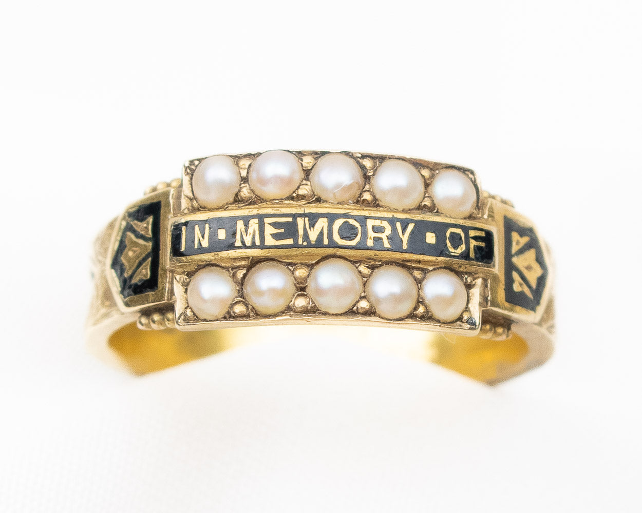 Victorian "IN MEMORY OF" Ring