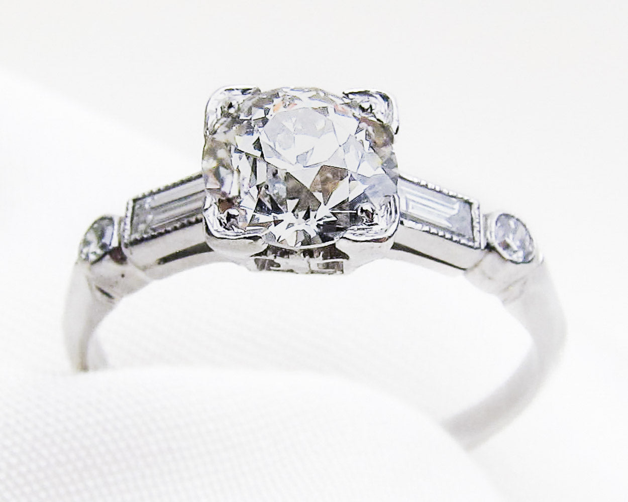 Art Deco 1.08-Carat Diamond Engagement Ring