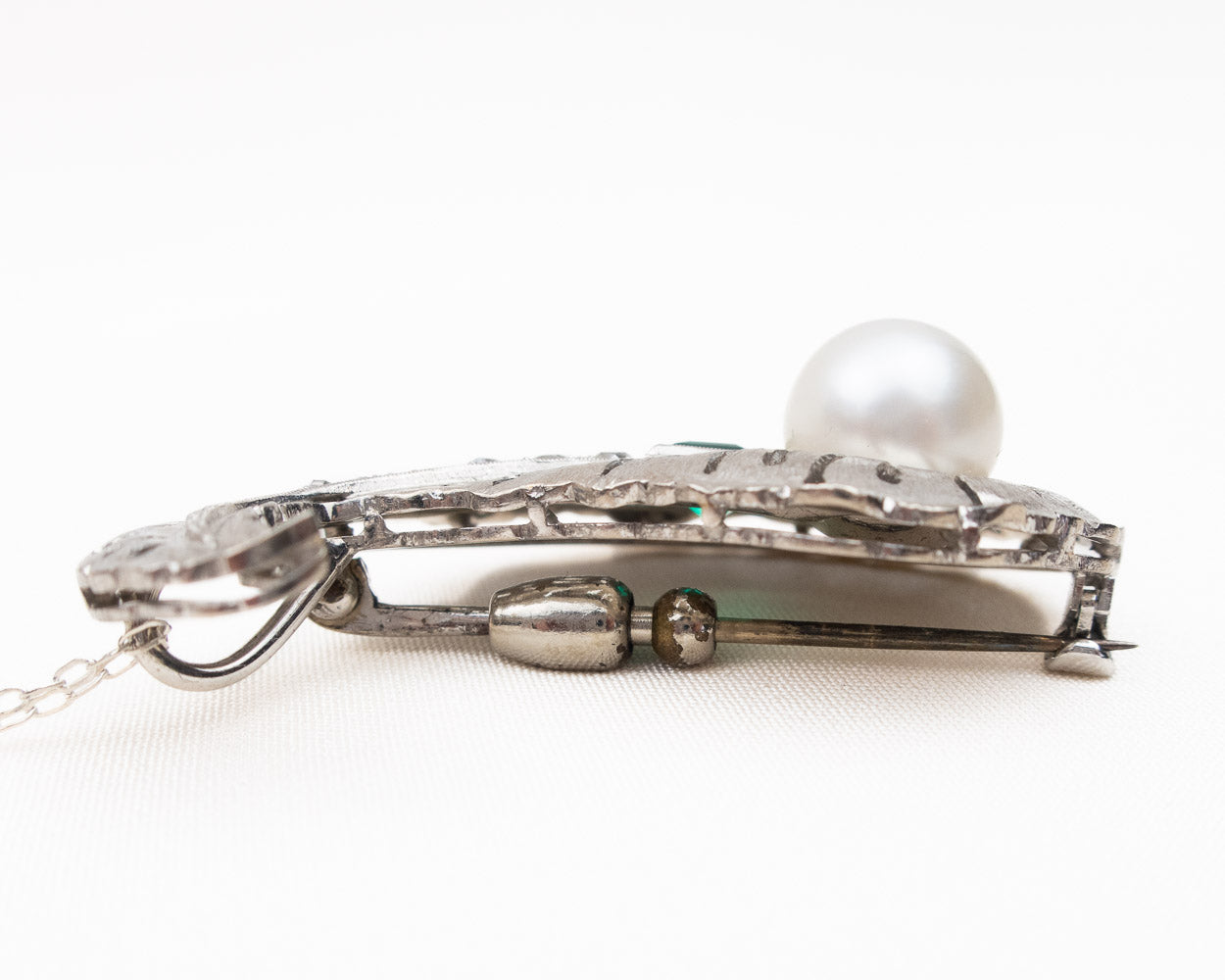Midcentury Paisley Saltwater Pearl, Emerald and Diamond Brooch/Pendant