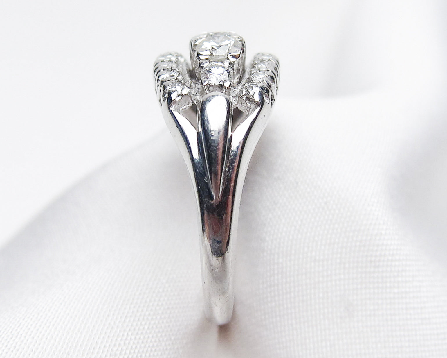 Midcentury Diamond Cluster Ring