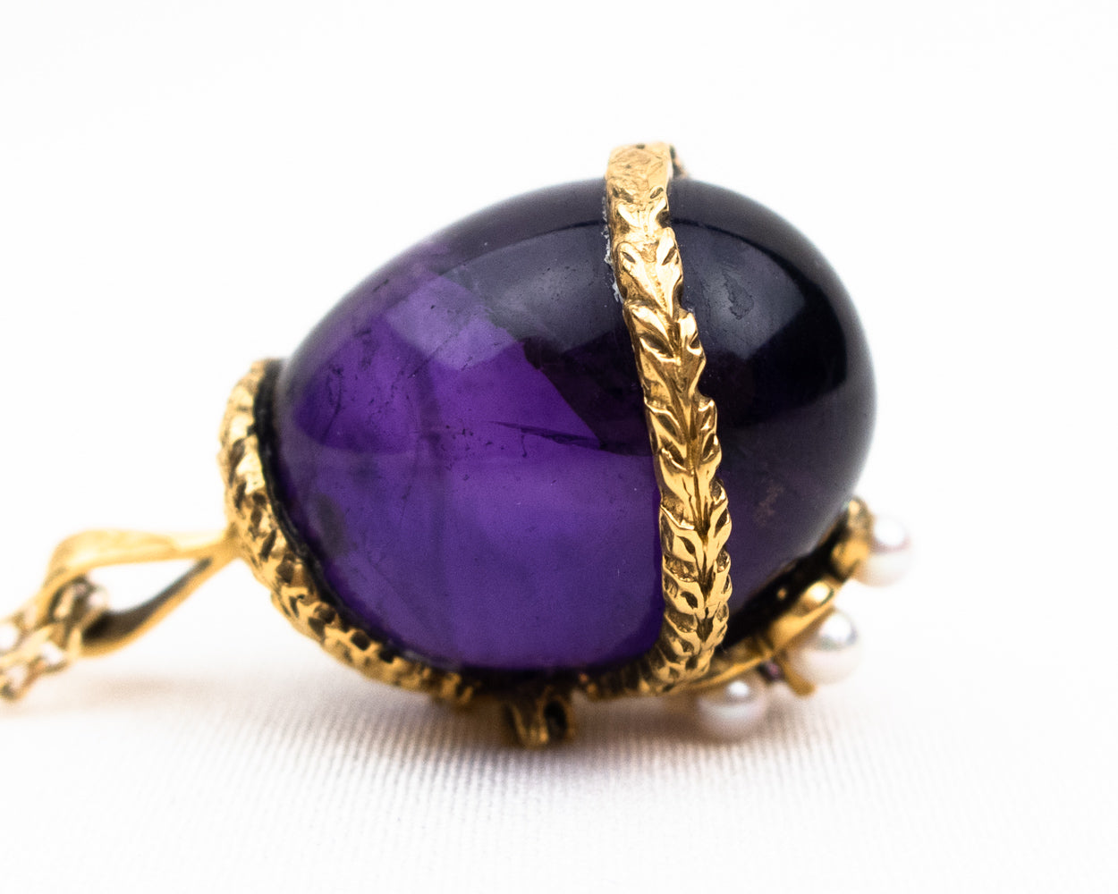 1980s Amethyst Egg-Shaped Pendant Necklace
