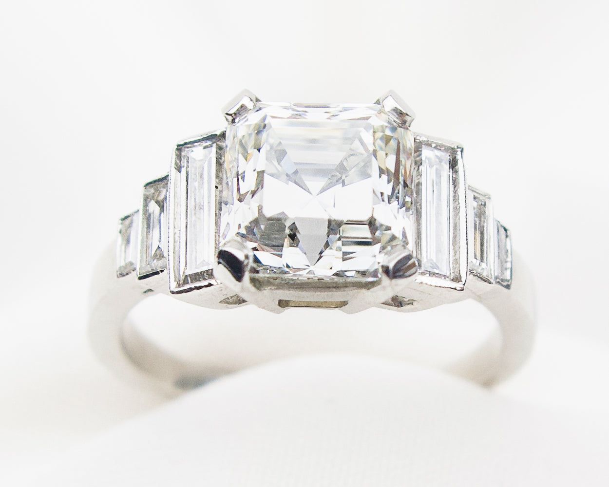 Art Deco 1.97-Carat Asscher-Cut Diamond Ring